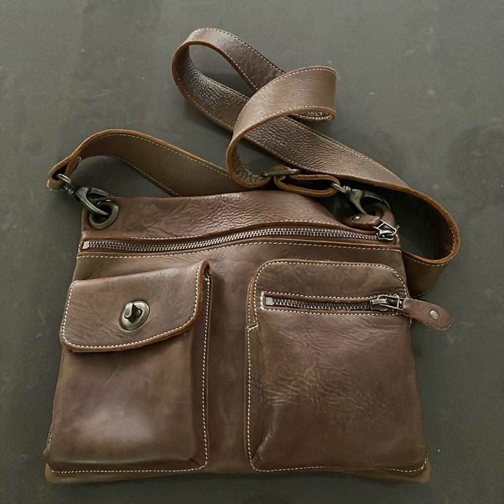 Roots purse